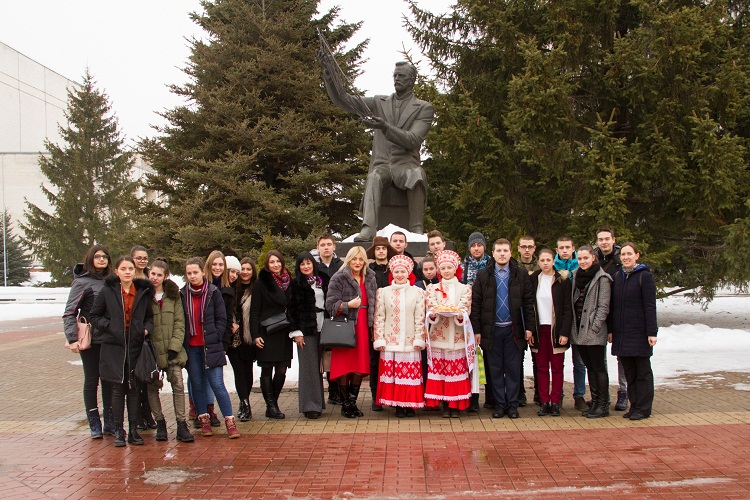 Сербские гимназисты в русском Белгороде